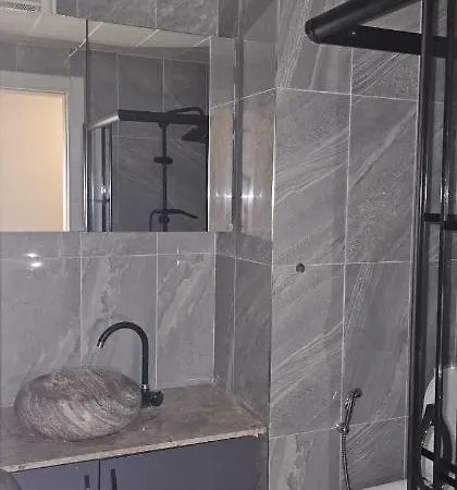 Osmanbey Duplex 2 Lägenhet *